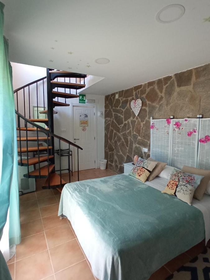 Pension Isla - Couples Only Casas de Cuadra Exterior photo